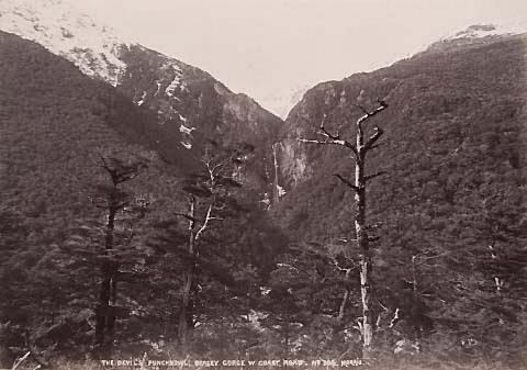 The Devil's Punchbowl, Bealey Gorge, West Coast Road