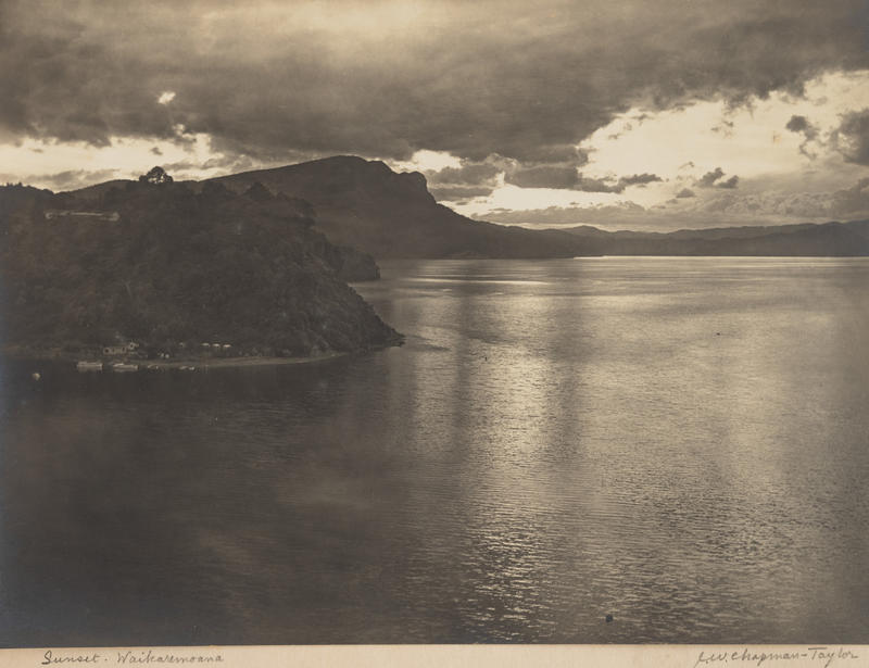 Sunset. Waikaremoana